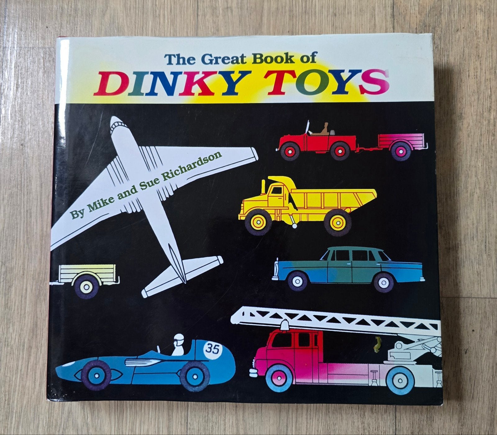 The Great Beok of Dinky Toys, by Richardson, 291 blz!! Gaaf, Ophalen of Verzenden, Zo goed als nieuw, Overige onderwerpen, Mike and Sue RICHARDSON