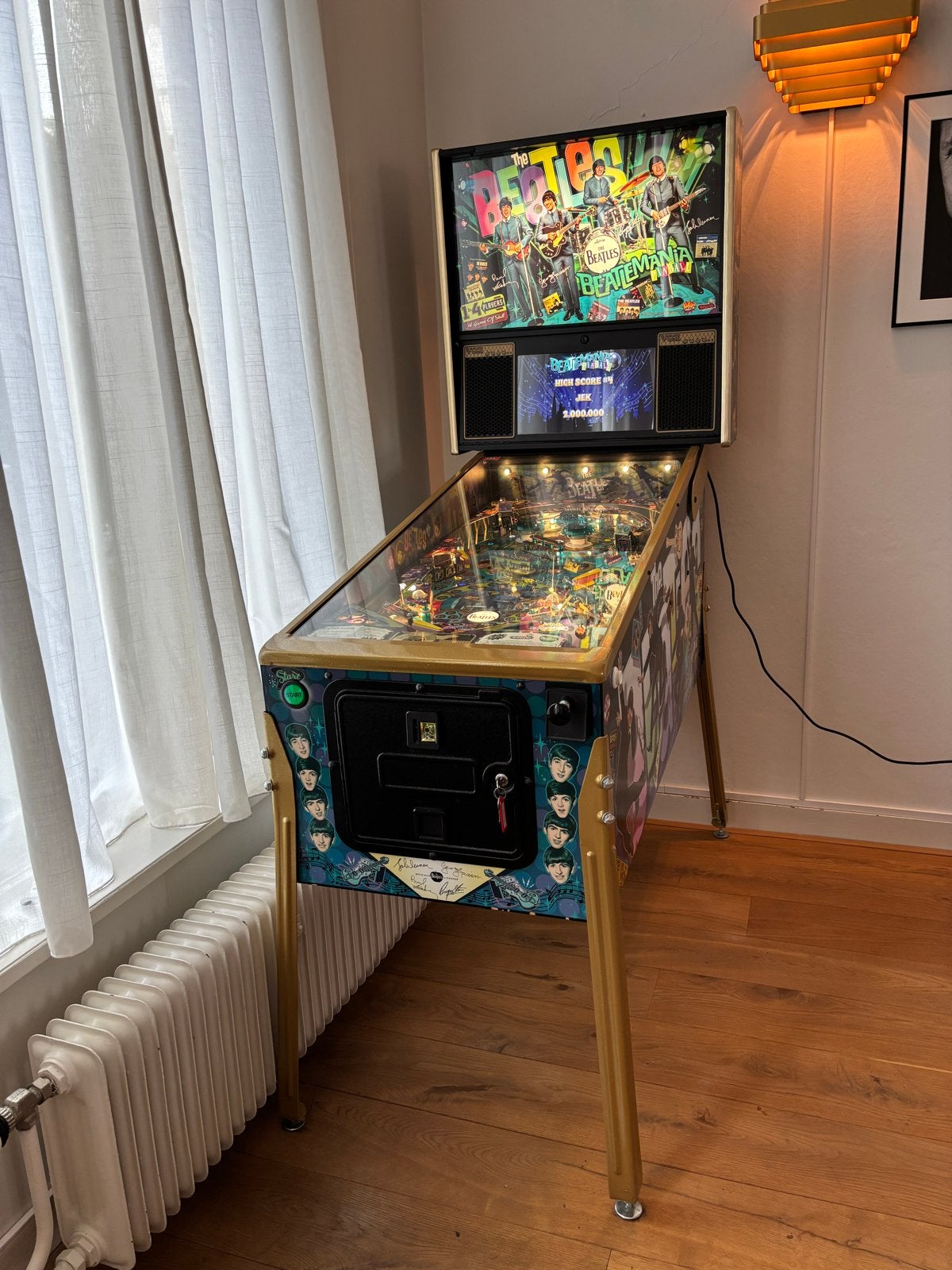 The Beatles Gold Edition Flipperkast - Zo goed als nieuw