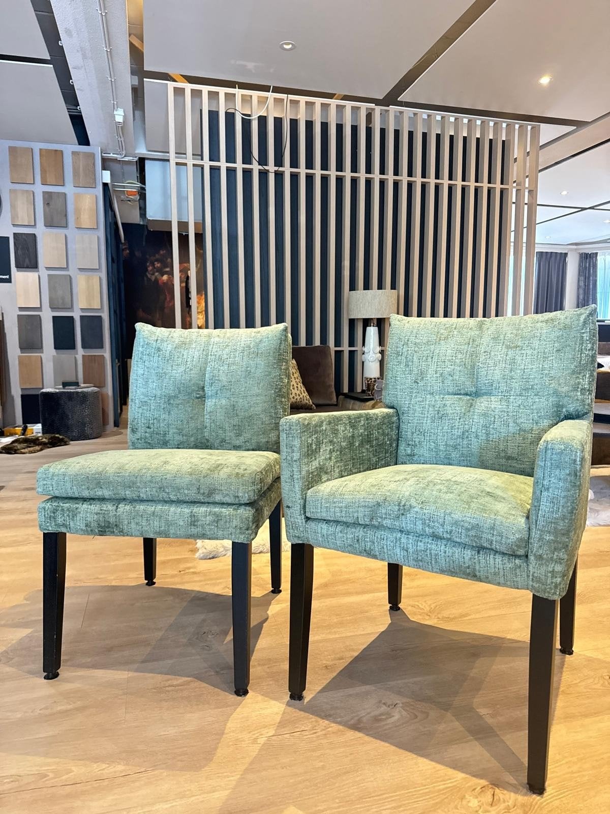 4 luxe eetkamerstoelen groen velvet nieuw mix match, Ophalen of Verzenden, Nieuw, Overige kleuren, Stof