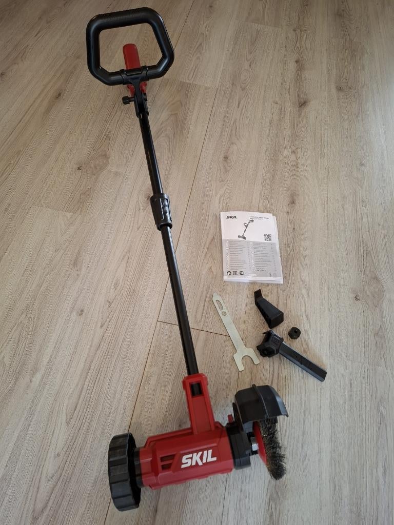 Draadloze onkruidborstel Skil, Ophalen, Zo goed als nieuw, Overige soorten, Skil Weedbuster