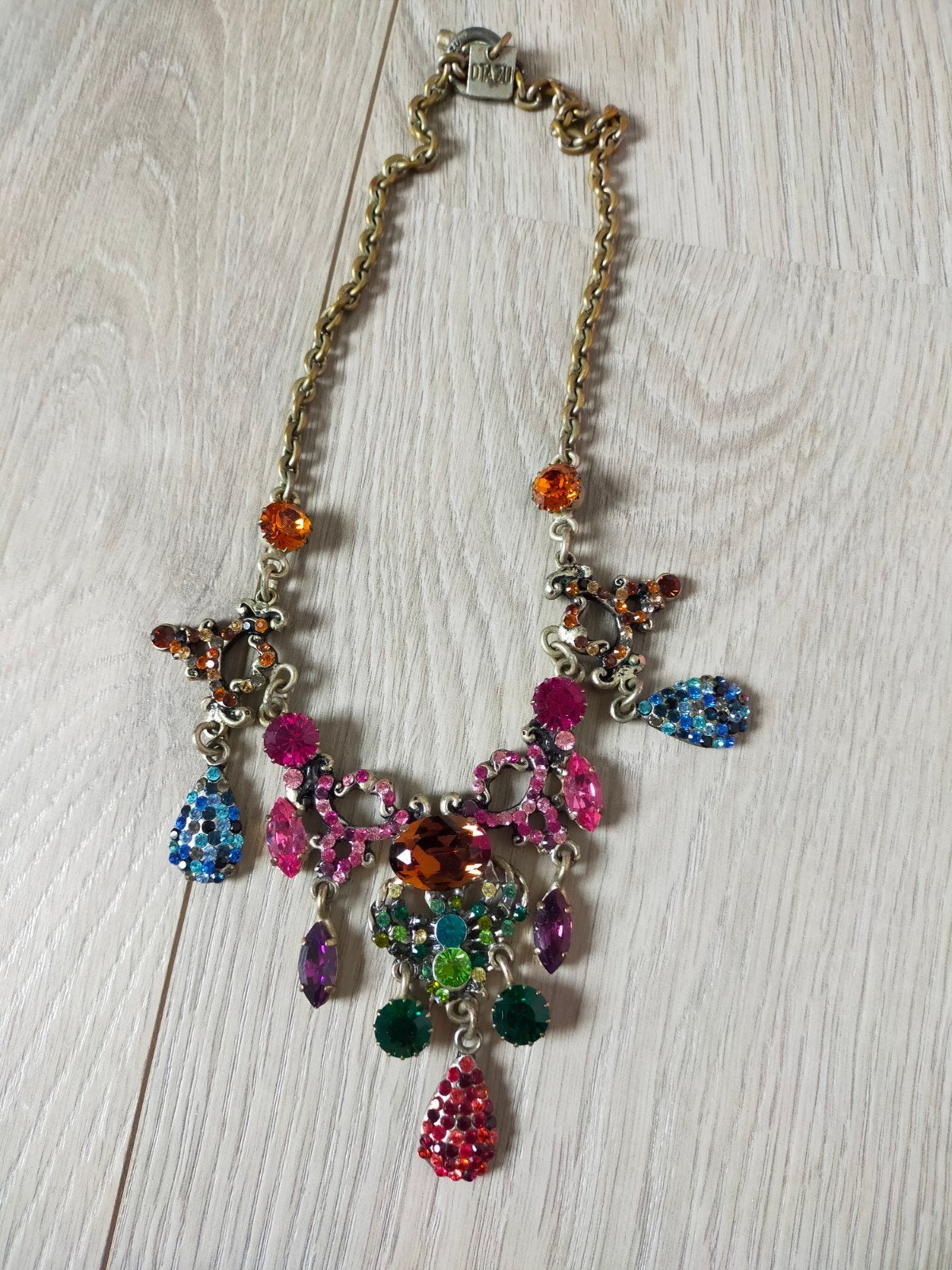 Otazu Ketting met Kleurrijke Kristallen, Met kristal, Overige materialen, Overige kleuren, Ophalen of Verzenden