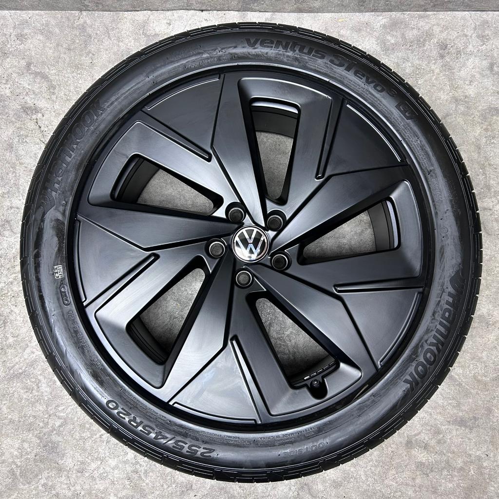 20 inch originele Ystad velgen + zomerbanden Volkswagen ID.4, Auto-onderdelen, Banden en Velgen, Gebruikt, Banden en Velgen, Ophalen of Verzenden