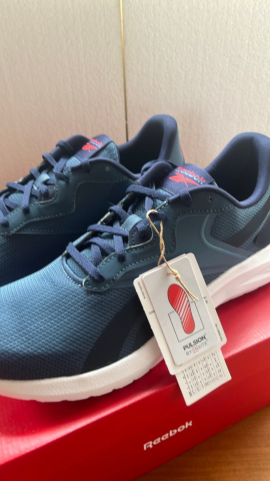 Reebok Energen Lux Runner sneakers - Maat 44,5 - Nieuw, Sport en Fitness, Loopsport en Atletiek, Hardloopschoenen, Nieuw, Ophalen of Verzenden