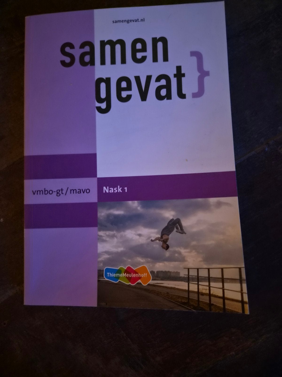 Samengevat Nask 1 vmbo-gt/mavo - Thiememeulenhoff, Ophalen of Verzenden, Zo goed als nieuw, VMBO, Natuurkunde