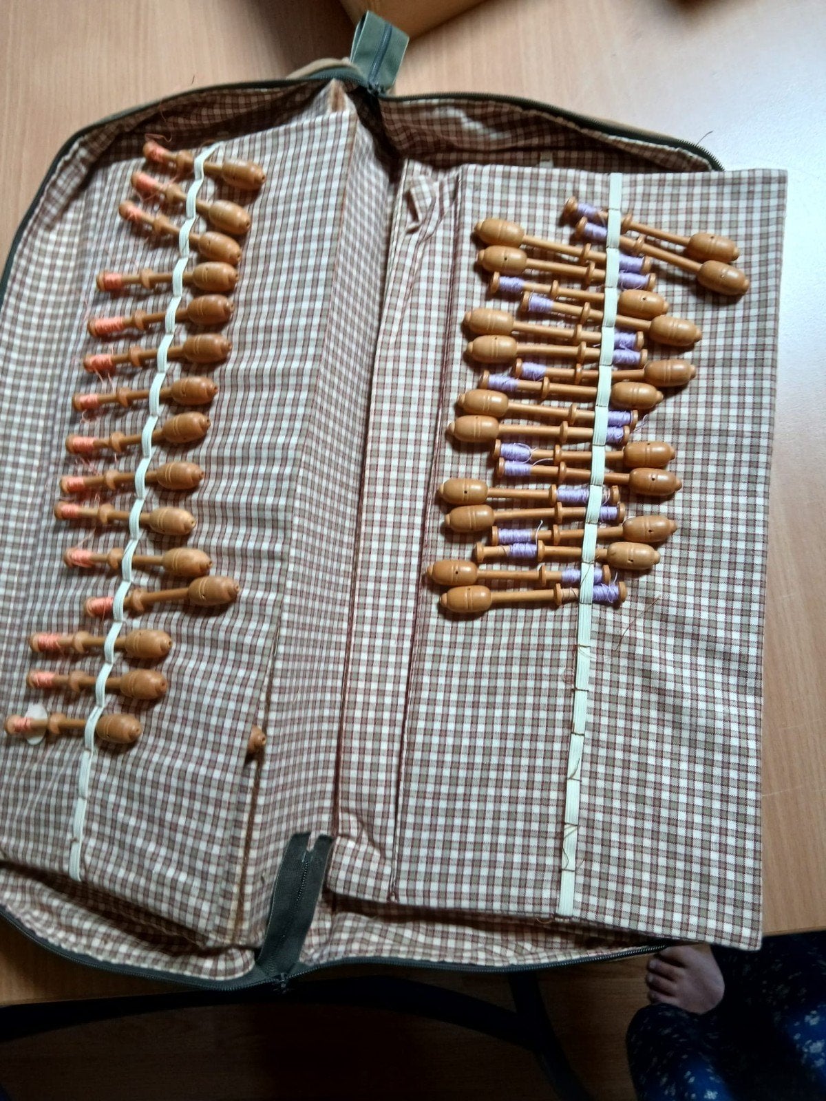 Kloskant klosjes set in etui, Ophalen of Verzenden