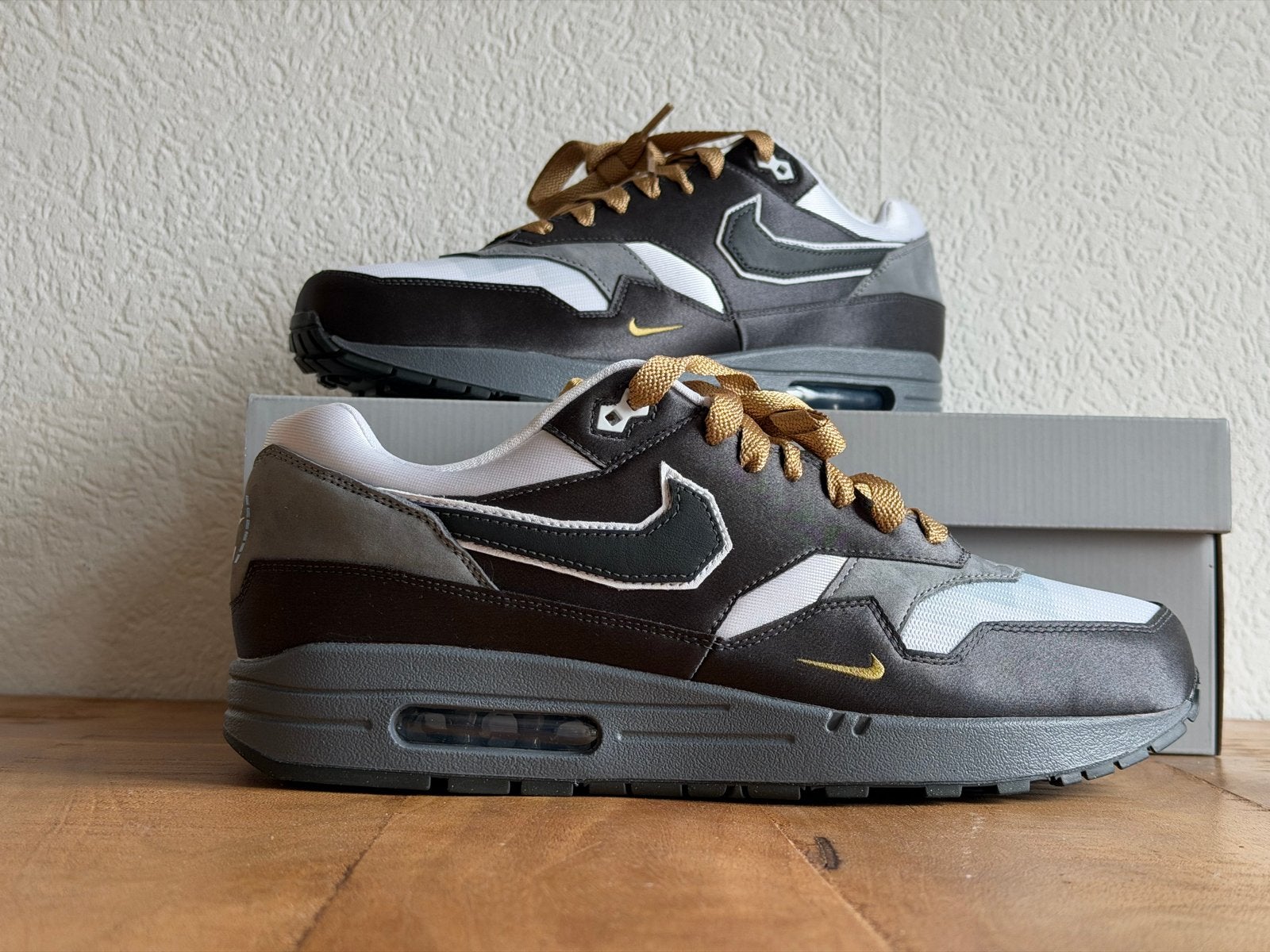 Nike Air Max 1 Big Head Mode - Maat 45,5, Ophalen of Verzenden, Nieuw, Overige kleuren, Sneakers of Gympen