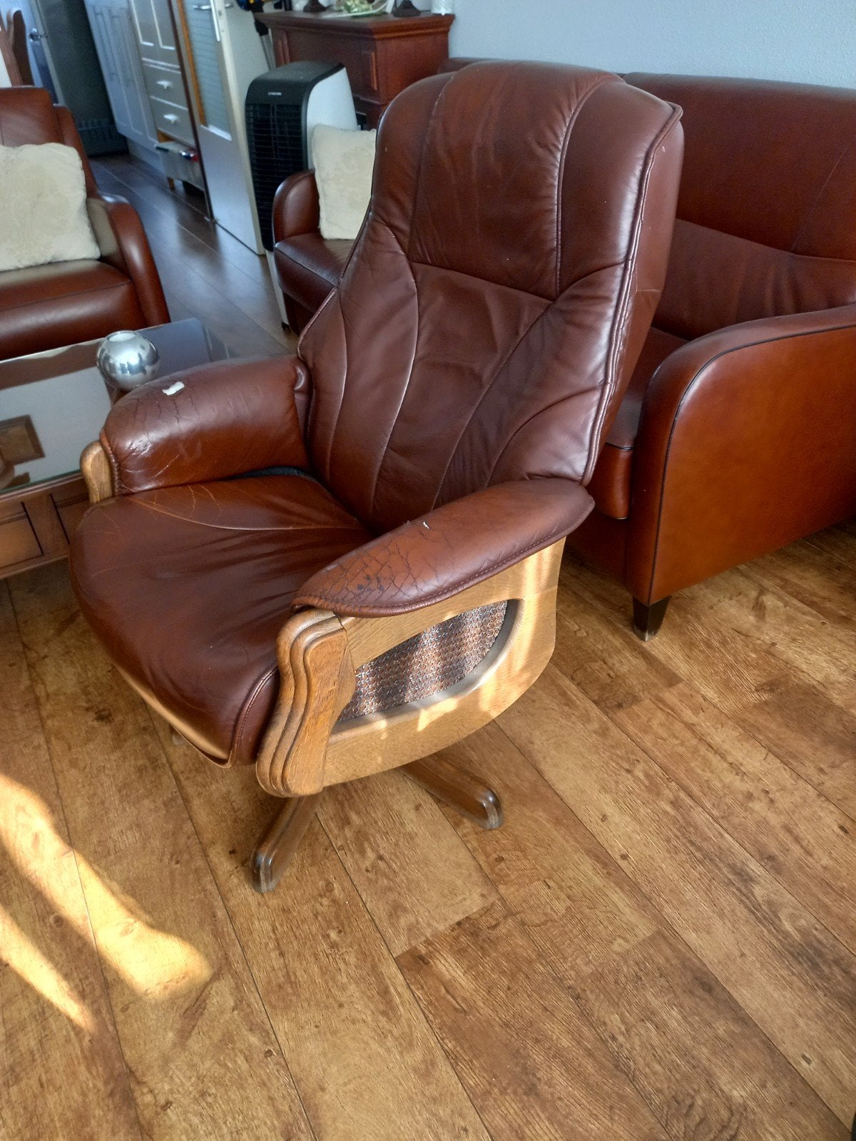 Verstelbare Draaistoel van Leer, Huis en Inrichting, Stoelen, Ophalen, Gebruikt, Bruin, Klassiek, Comfort