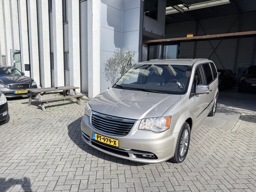 Chrysler Grand Voyager 3.6 V6 Town & Country 7persoons! INRU, Auto's, Chrysler, Euro 5, Gebruikt, 287 pk, 7 stoelen