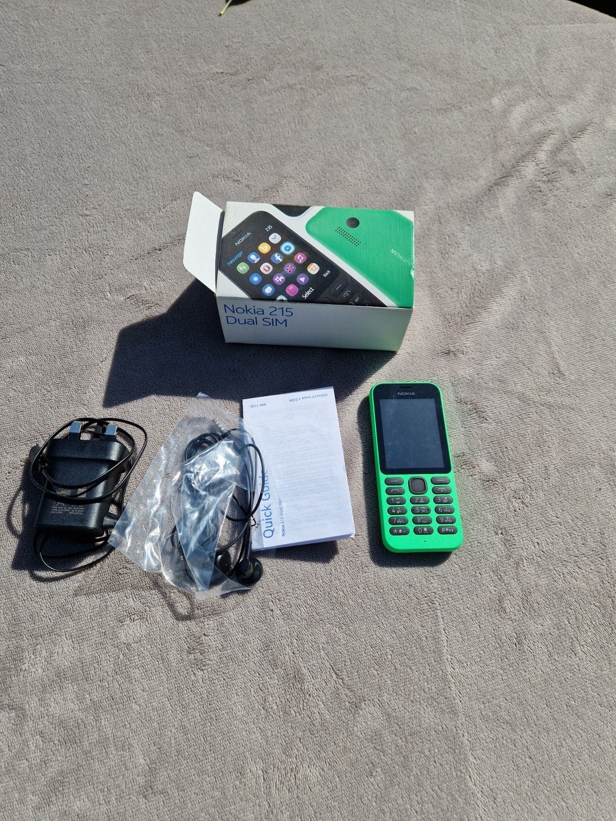 Nokia 215 Dual SIM - Groen - Klassieke Mobiele Telefoon, Telecommunicatie, Ophalen of Verzenden, Nieuw