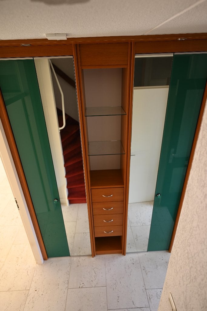 Kledingkast met spiegeldeuren en opbergvakken, Ophalen, Gebruikt, Modern met klassieke elementen, 150 tot 200 cm