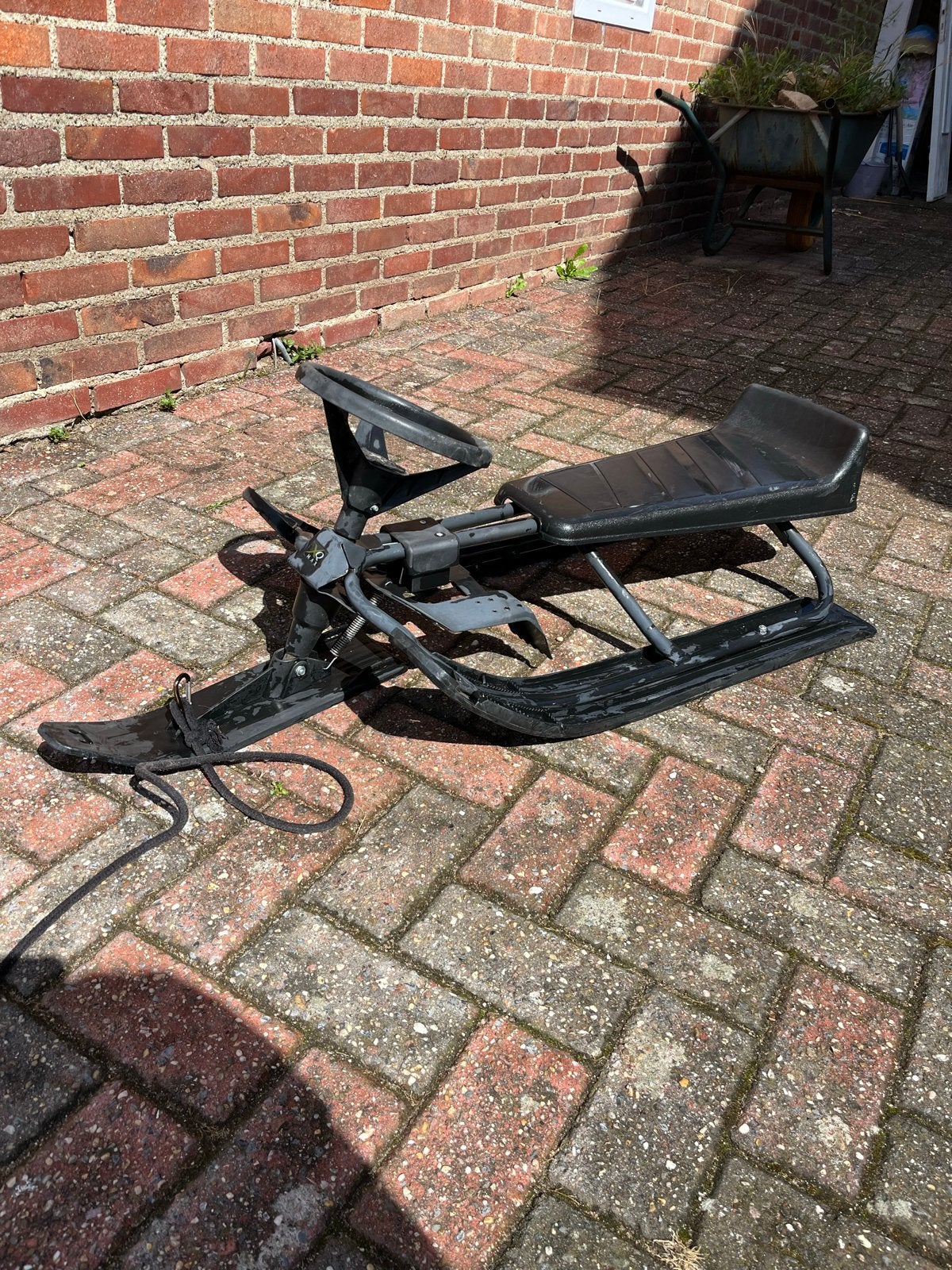 Sneeuwscooter / Slee met stuur en rem, Ophalen of Verzenden, Rem, Gebruikt, Kunststof