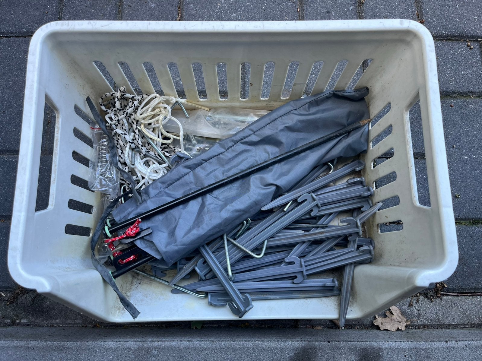 Kist met verschillende haringen, Ophalen, Gebruikt