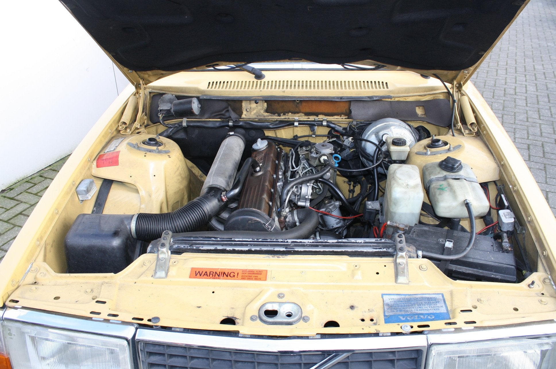Volvo 245 GL D6 met Overdrive (bj 1981), foto 9