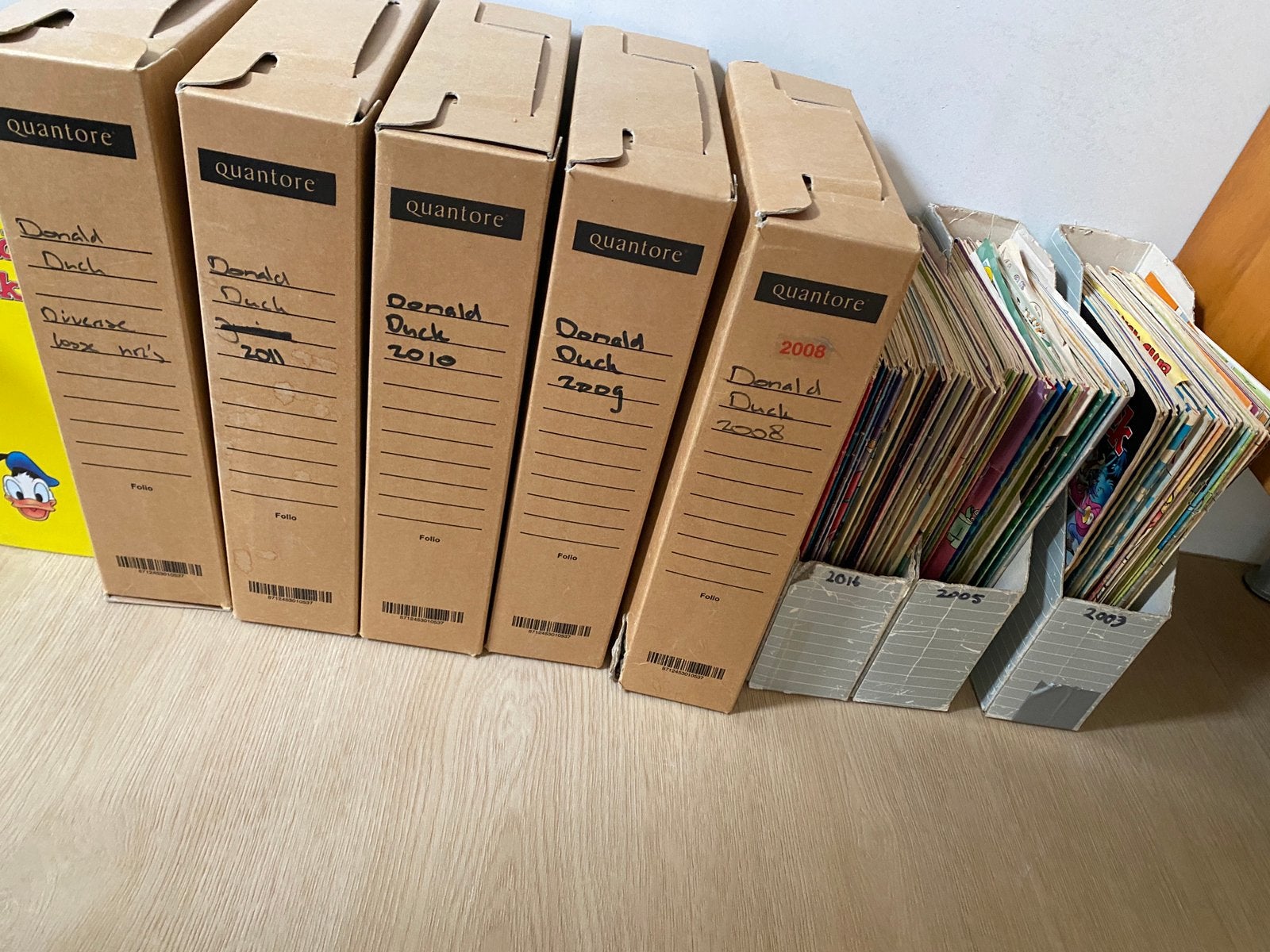 Donald duck jaargangen in bewaarmap, Meerdere stripboeken, Ophalen of Verzenden, Gelezen