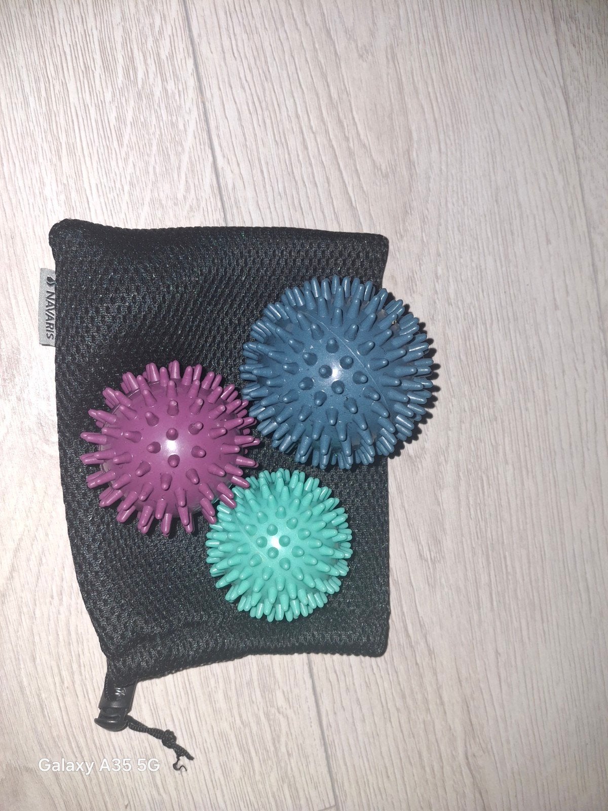 Navaris massageballen egel 3 stuks, Ophalen, Nieuw, Lichaamsverzorging