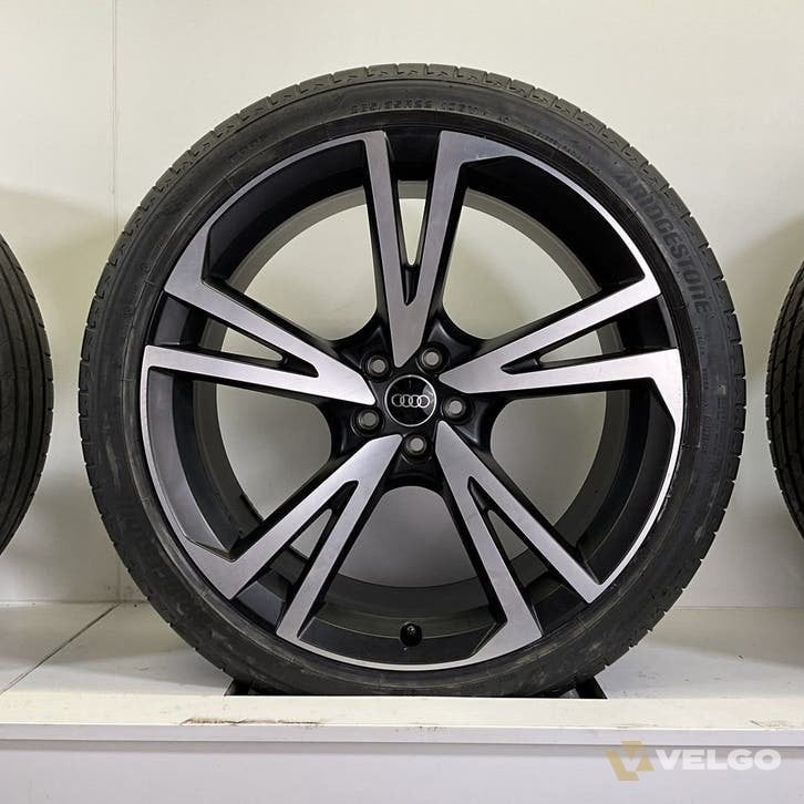 AUDI RSQ8 SQ8 Q8 SET VELGEN + ZOMERBANDEN 22 INCH, Gebruikt, Banden en Velgen, Info@velgo.nl, Ophalen of Verzenden