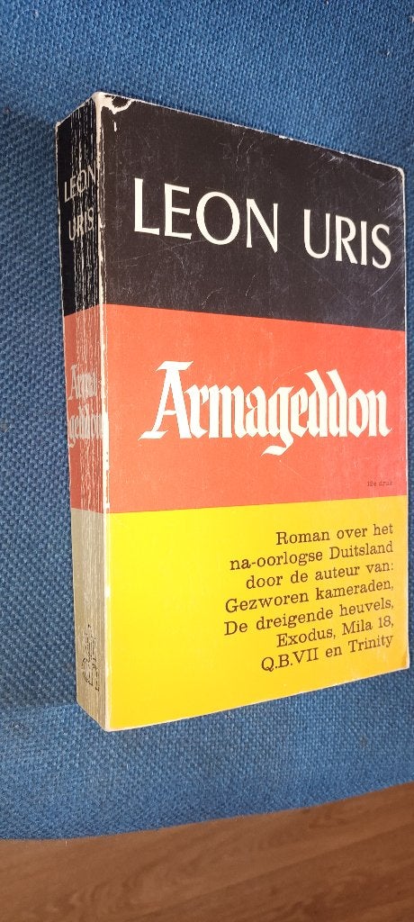 Uris, Leon	/ Armageddon	/ Hollandia, Ophalen of Verzenden, Gelezen, Uris, Leon, Nederland