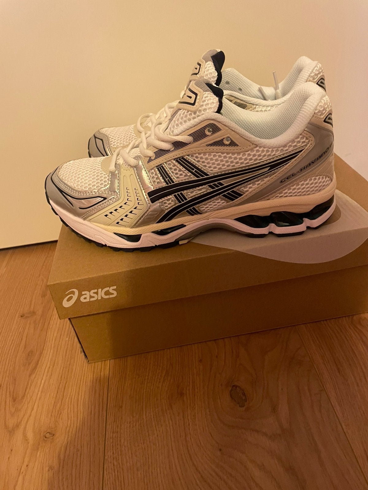 Asics gel kayano 14 3 verschillende kleuren, Ophalen of Verzenden, Nieuw, Overige kleuren, Sportschoenen