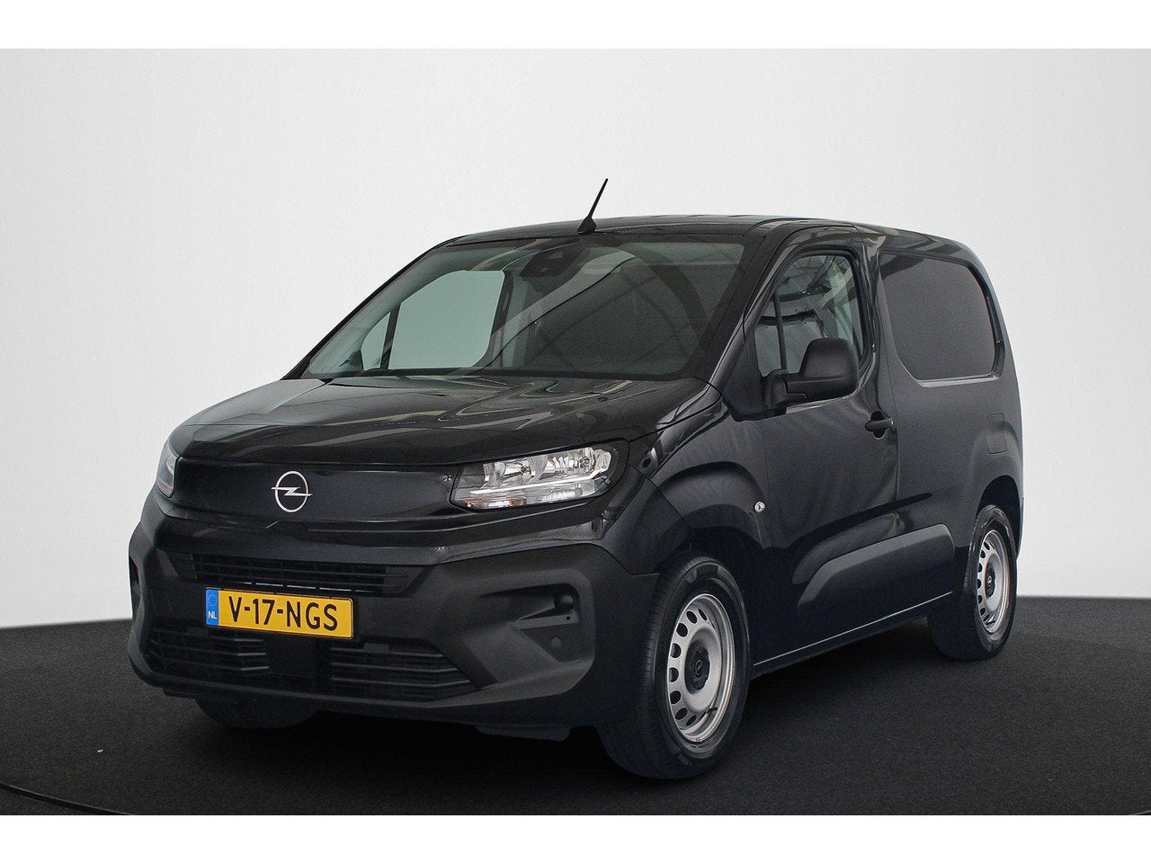 Opel Combo-e Electric 136 L1 50kWh Apple CarPlay Achteruitri, Auto's, Gebruikt, 1649 kg, Parkeersensor, Zwart