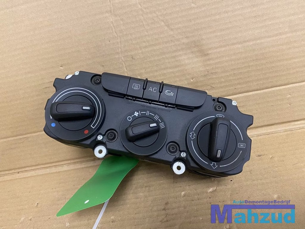 AUDI A3 8P Airco kachel paneel 2007-2013, Auto-onderdelen, Gebruikt, AUDI AG, Auto-Union-Strasse 1
85045  Ingolstadt, DE, Kundenbetreuung@audi.de