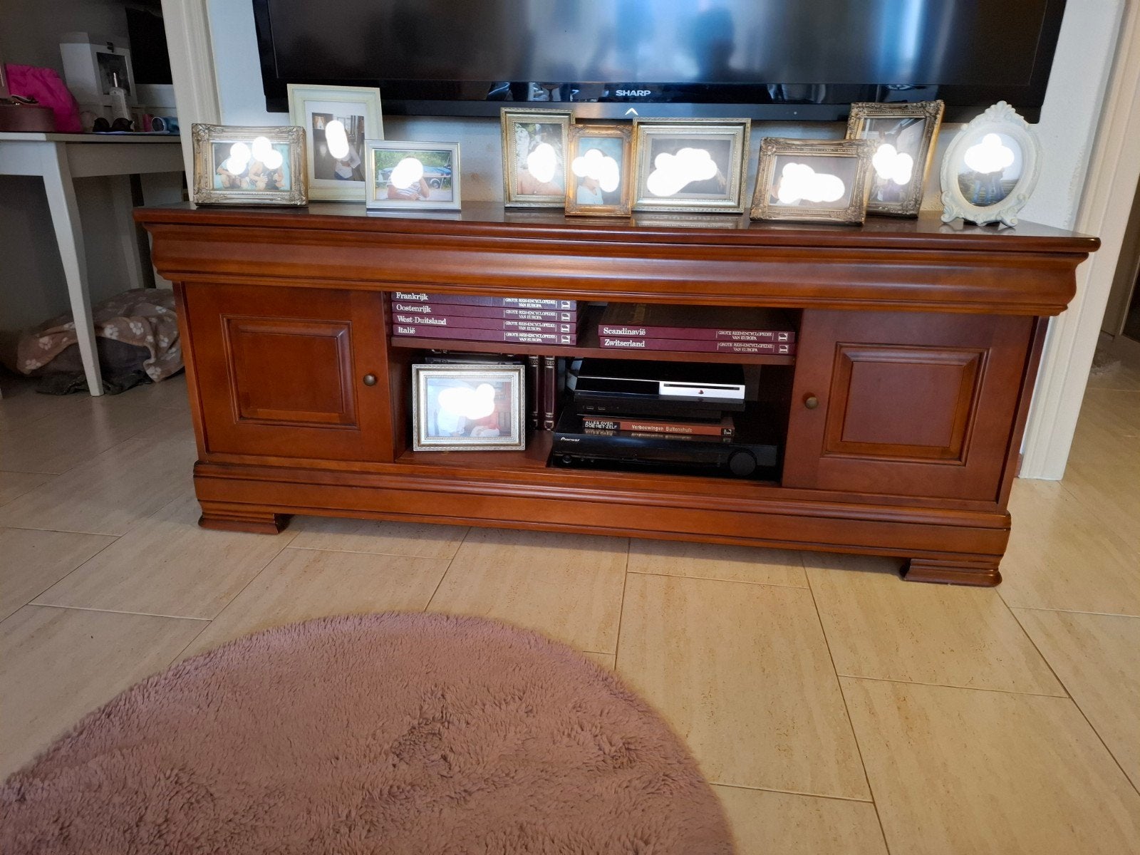 Tv meubel notenhout, Huis en Inrichting, Ophalen, 150 tot 200 cm, Zo goed als nieuw, Minder dan 100 cm