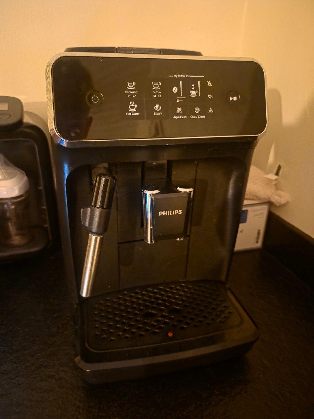 Philips 2200-serie volautomatische espressomachine (defect), Witgoed en Apparatuur, Ophalen of Verzenden, Niet werkend, Espresso apparaat