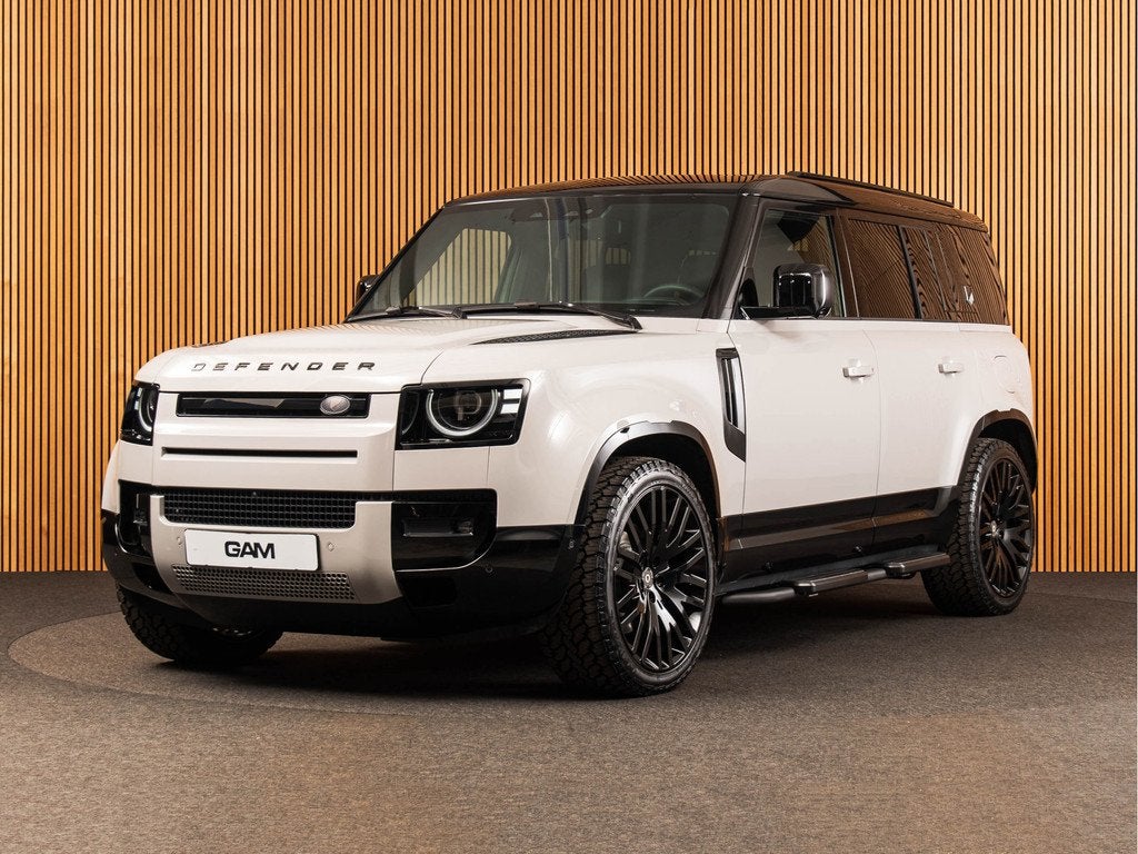 Land Rover Defender 110 2.0 P300e 110 X-Dynamic HSE HERITAGE, Auto's, Land Rover, Automaat, 12 maanden, Gebruikt, 4 cilinders