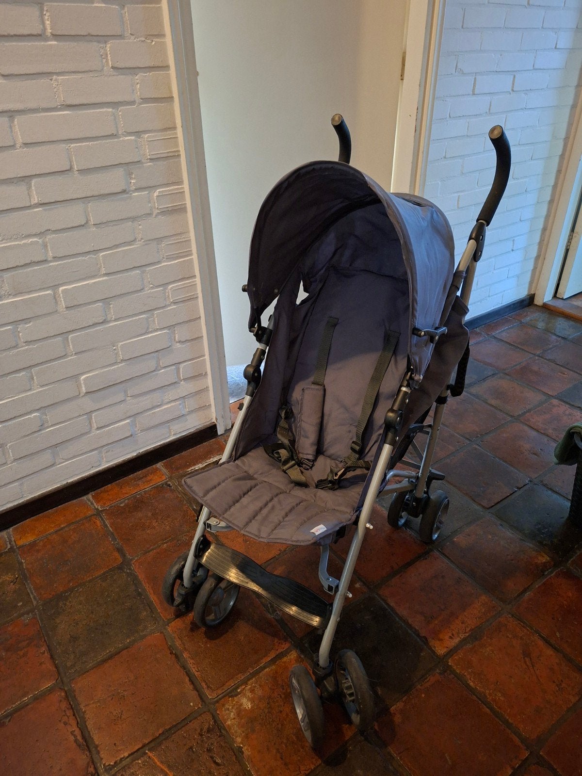 Handige en compacte buggy, Kinderen en Baby's, Buggy's, Ophalen, Gebruikt, Overige merken, Verstelbare rugleuning
