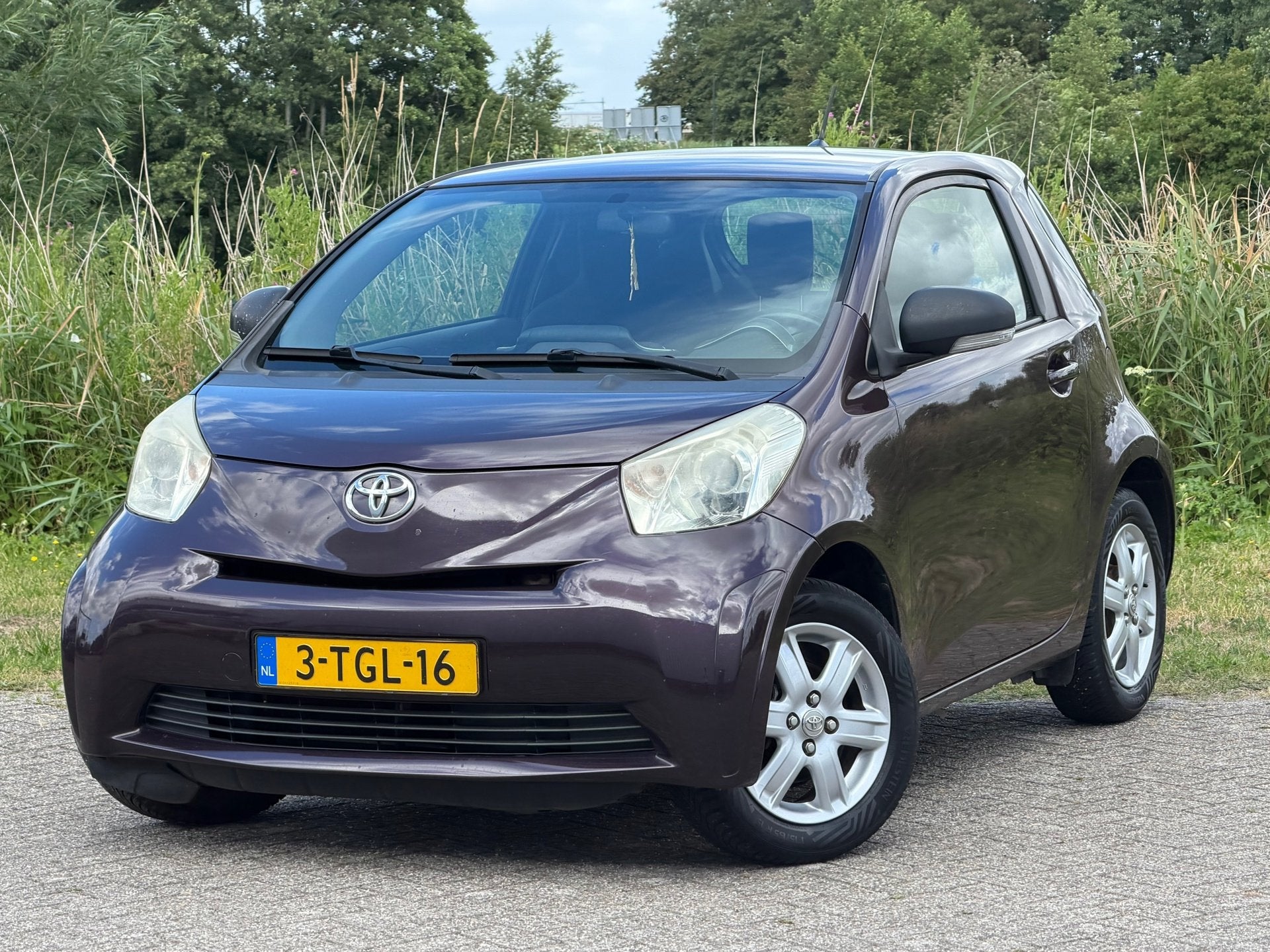 Toyota IQ 1.0 VVTi Comfort - Deep Amethyst - Airco/LMV - Kke, Auto's, Stof, Gebruikt, Zwart, Overige kleuren
