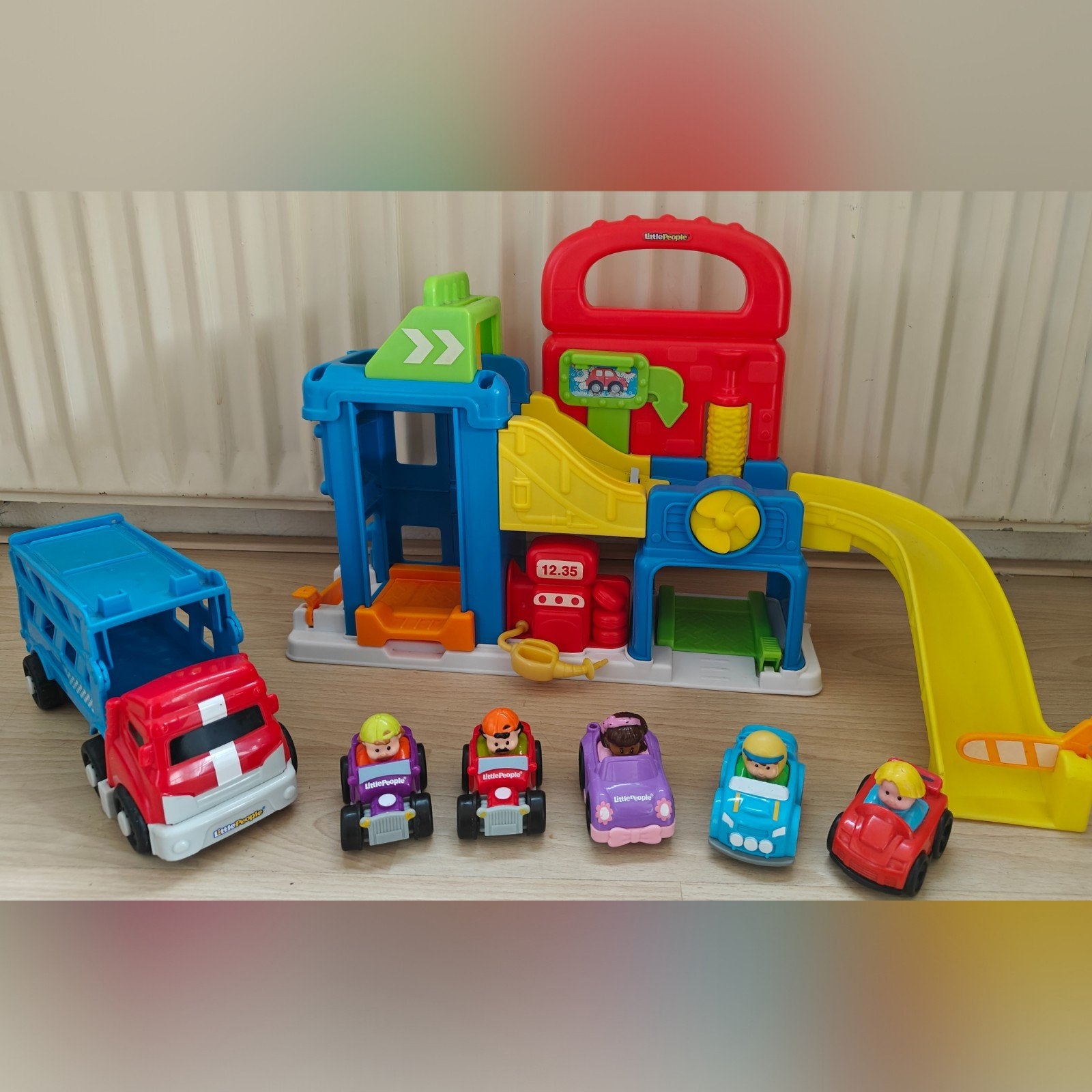 Fisher Price Little People wheelie Garage., Kinderen en Baby's, Ophalen, Gebruikt