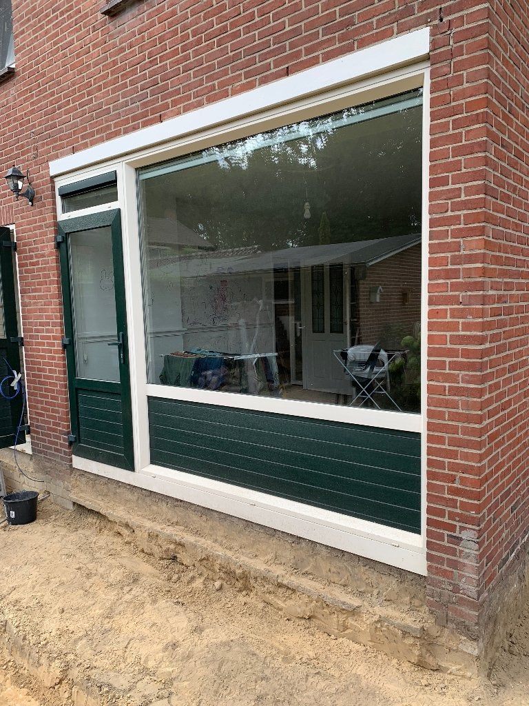 Pui met deur kunststof, Ophalen, Kunststof, Zo goed als nieuw, Inclusief glas
