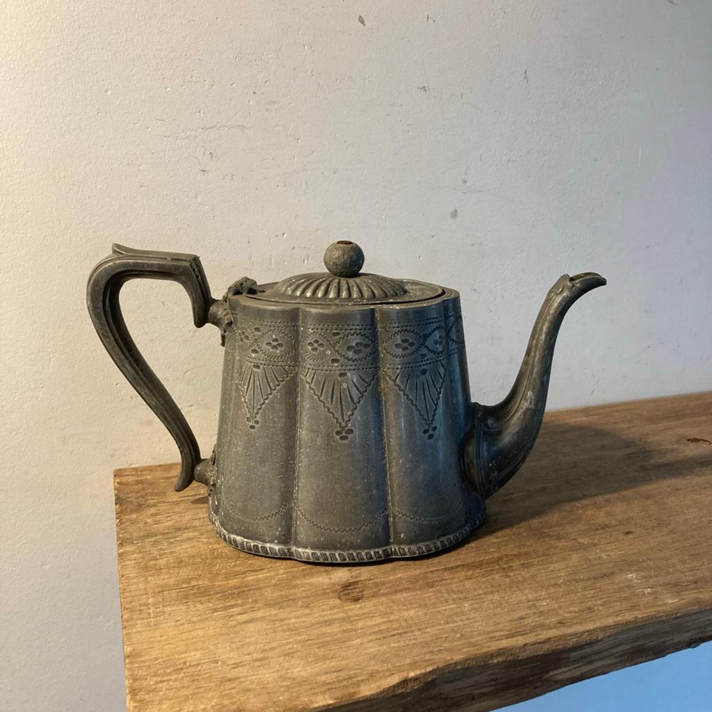 Vintage Engelse Theepot - Klassiek Design, 14 cm hoog, Ophalen of Verzenden