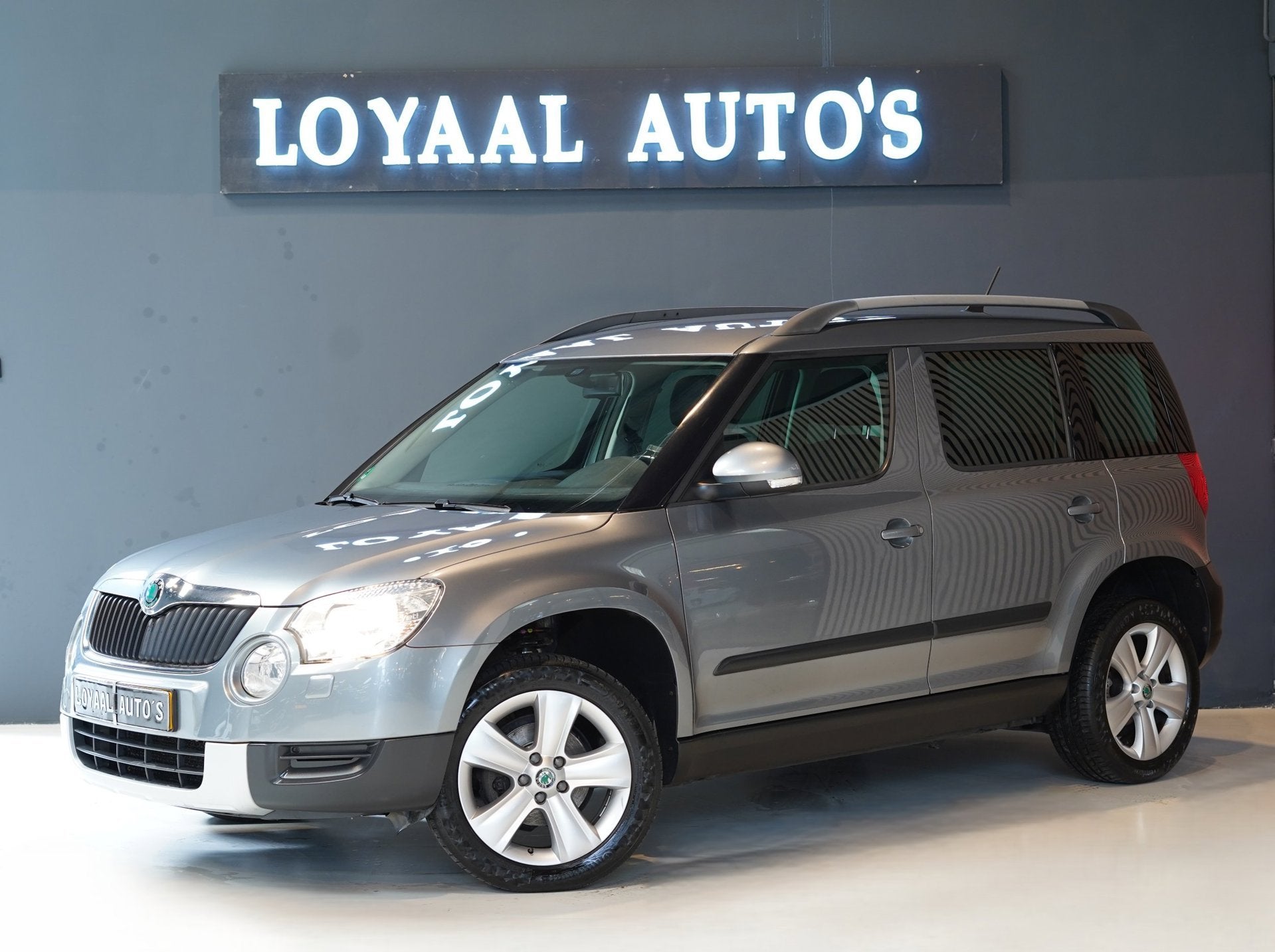 Skoda Yeti 1.2 TSI Tour | NAVI | AIRCO | CRUISE | PDC | TREK, Auto's, Skoda, Voorwielaandrijving, Euro 5, Parkeersensor, Gebruikt