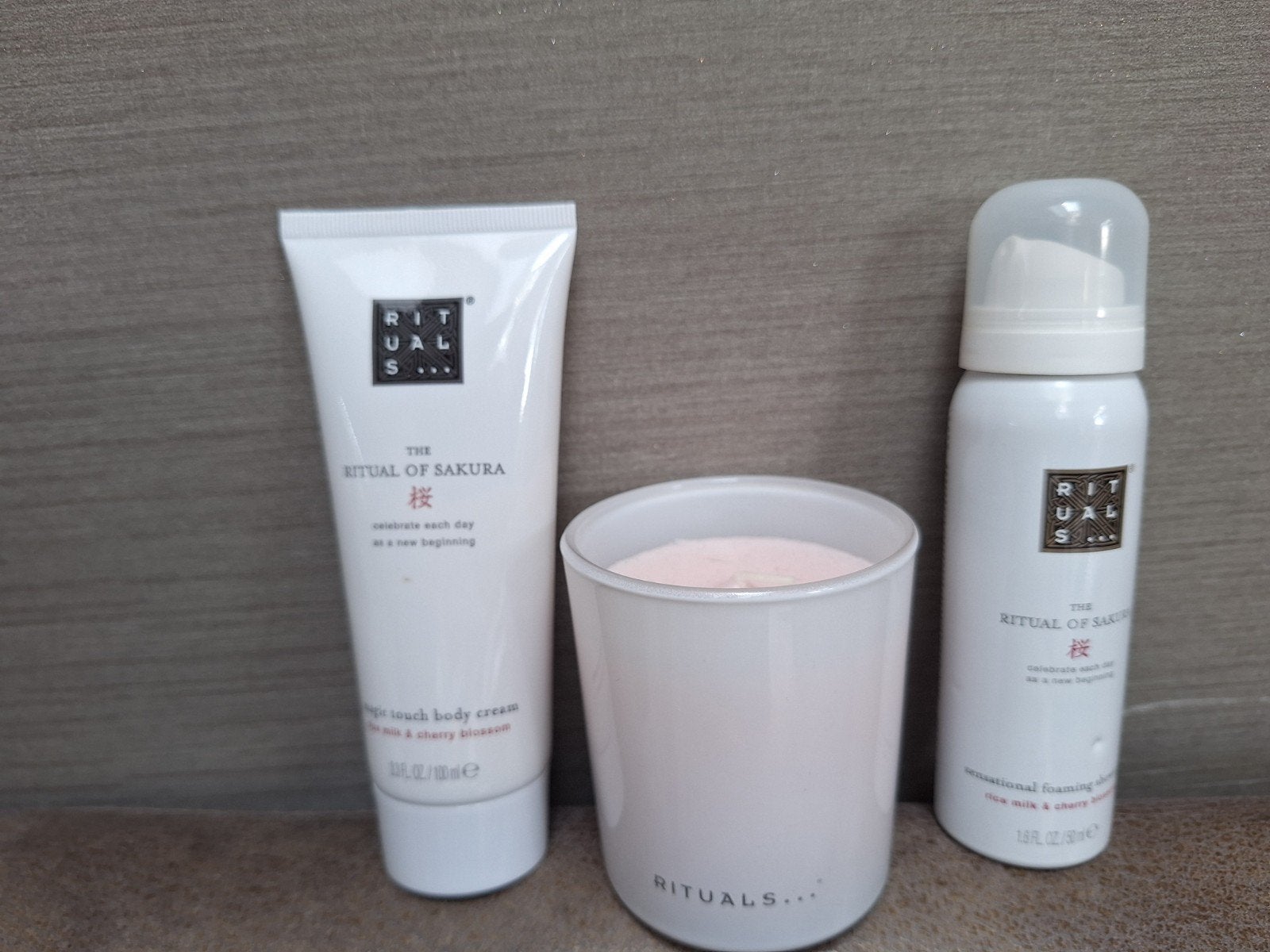 Rituals pakket met kaars, Ophalen of Verzenden, Nieuw, Bad & Douche