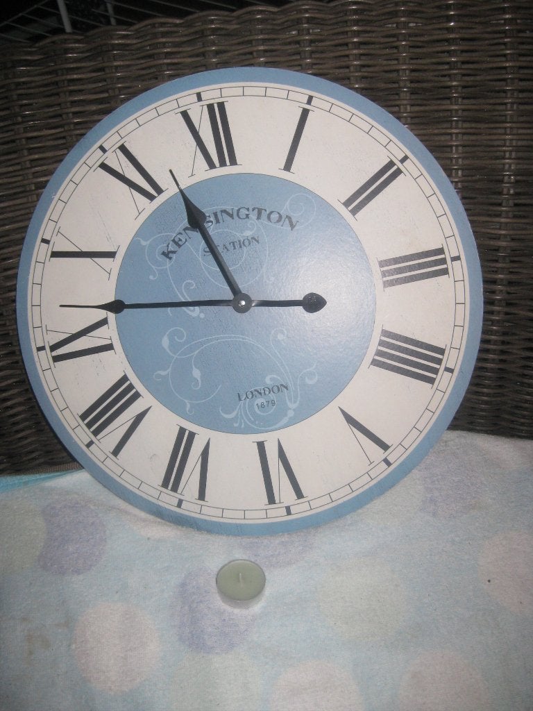 Kensington Station Wandklok - Blauw/Wit, Romeinse Cijfers, Vintage, Analoog, Werkt op batterijen, Ophalen of Verzenden