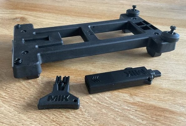 Originele Basil MIK Adapterplaat 2.0 + MIK-sleutel, Dieren en Toebehoren, Ophalen of Verzenden, Zo goed als nieuw, Overige