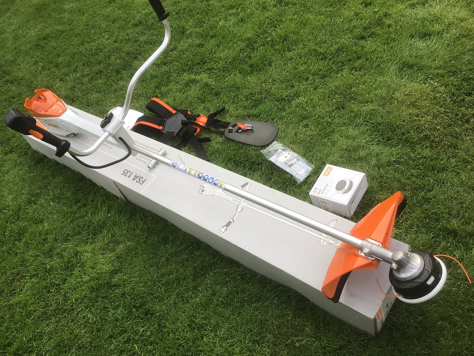 Stihl FSA 135 accu bosmaaier NIEUW, Ophalen, Nieuw, 30 tot 50 cm, Accu