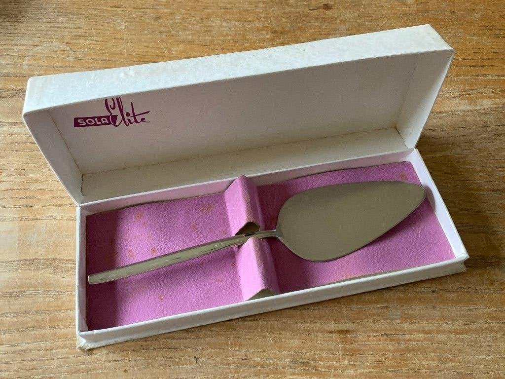 Vintage Sola Elite Prelude taartschep - nieuw in doosje, Antiek en Kunst, Antiek | Bestek, Ophalen of Verzenden