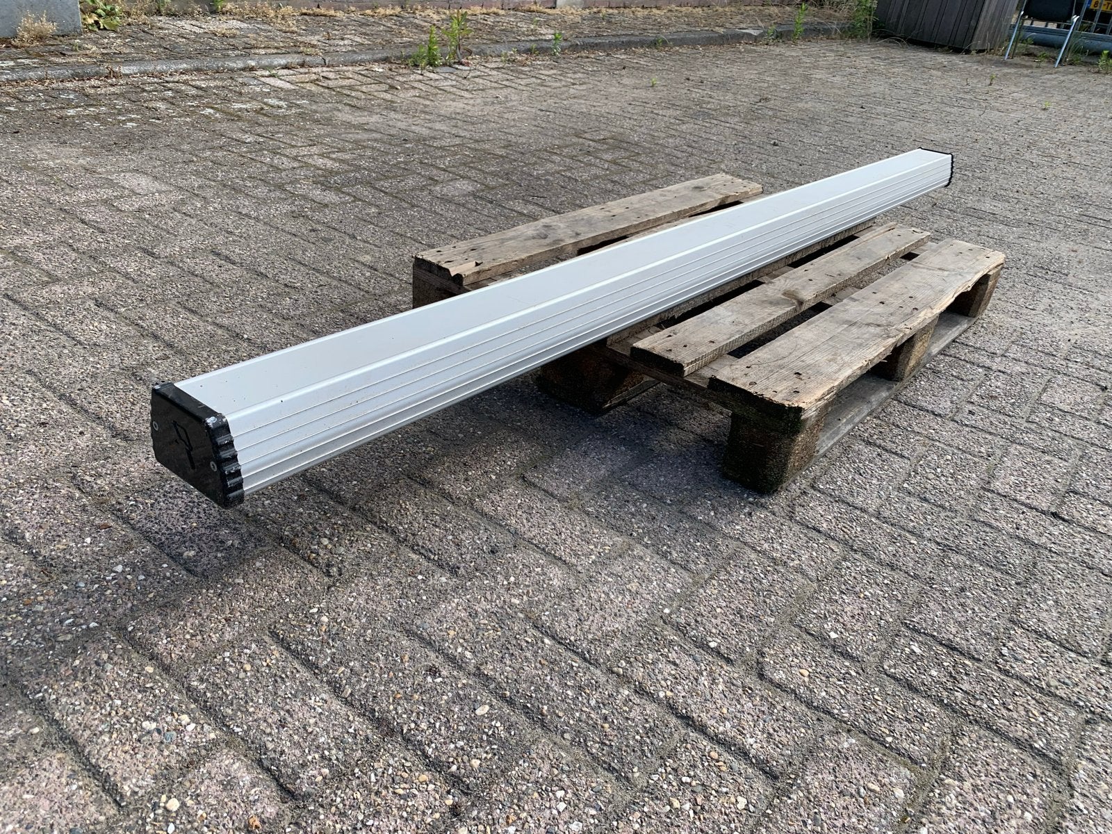 Aluminium stootbalk compleet - 250 cm breed, Auto-onderdelen, Ophalen, Nieuw, Overige merken