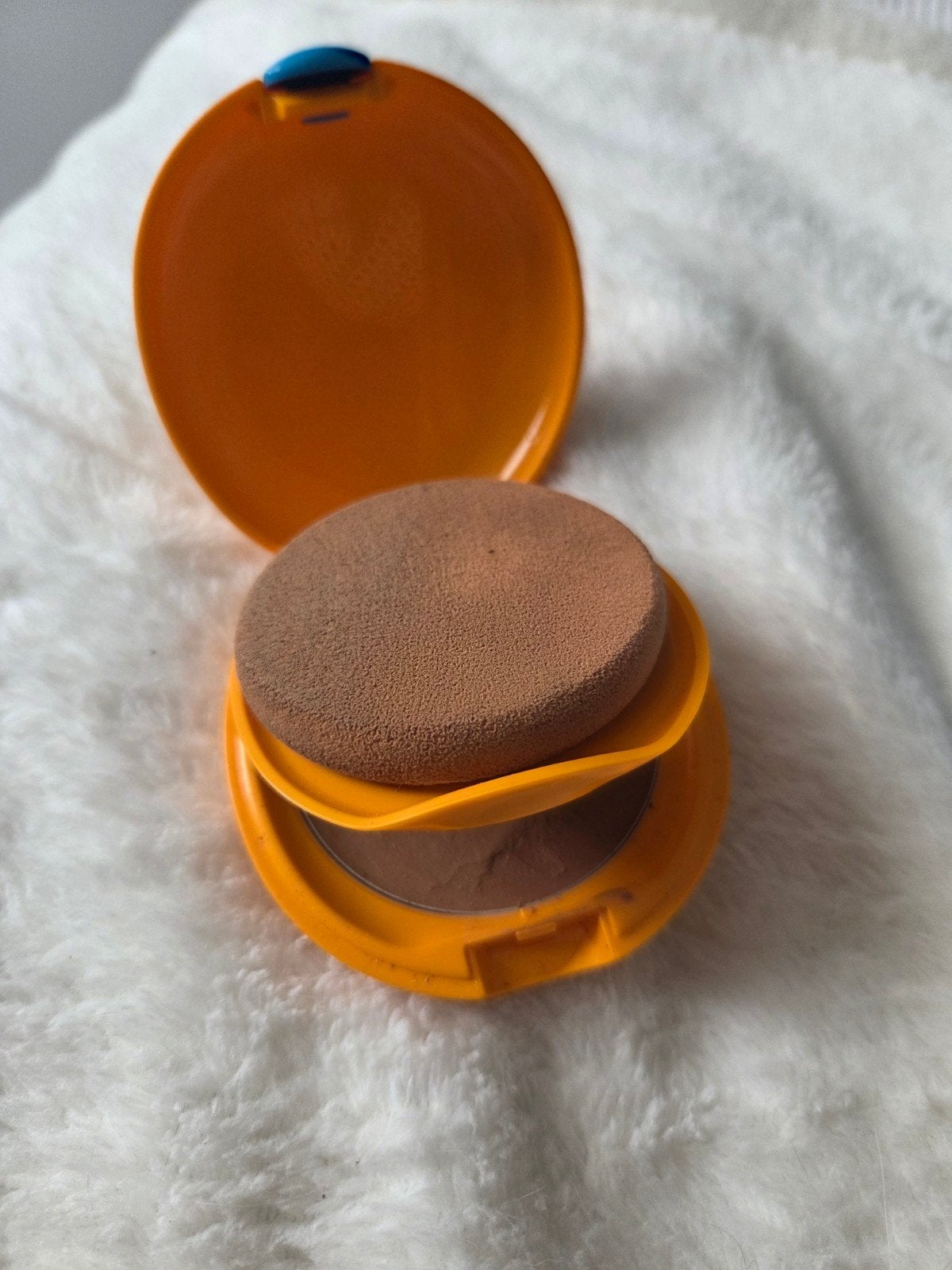 "vintage cosmetic collectible – shiseido tanning compact fou, Ophalen of Verzenden, Beige, Gehele gezicht, Make-up