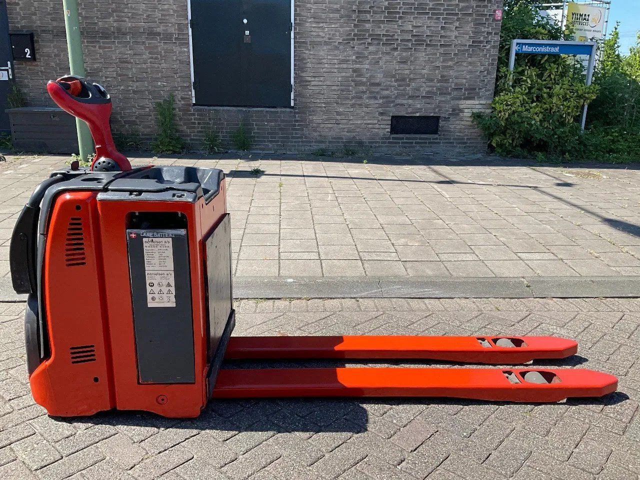 Linde T20AP 2000KG LANGE LEPELS PALLETWAGEN / HEFTRUCK, Linde, Marconistraat 2
3133KL  Vlaardingen, NL, Yilmaz Heftrucks, Elektrisch