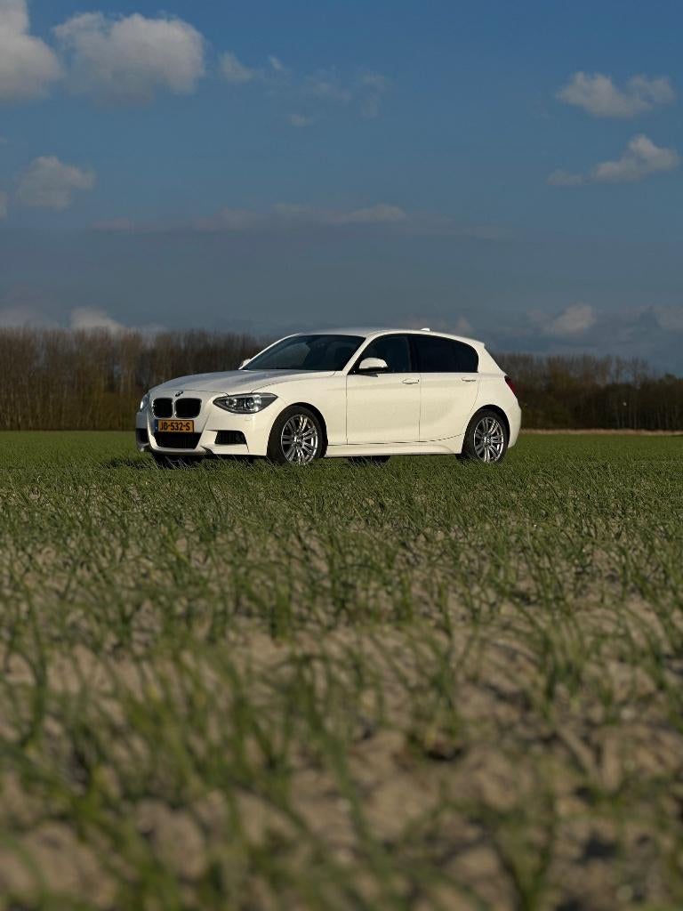 BMW 1-Serie 116I 100KW 5DR 2012 Wit, Auto's, 1-Serie, 4 cilinders, Alcantara, Wit