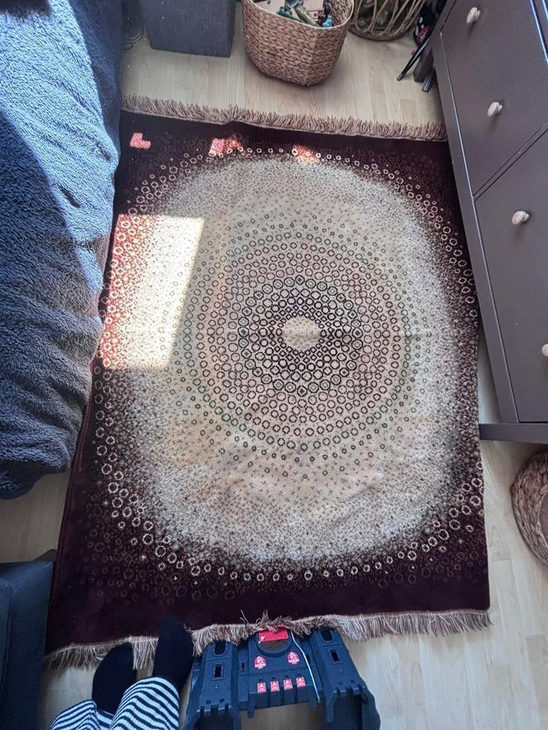 Retro stijl vloerkleed 135x165, Ophalen, 100 tot 150 cm, Bruin, Zo goed als nieuw