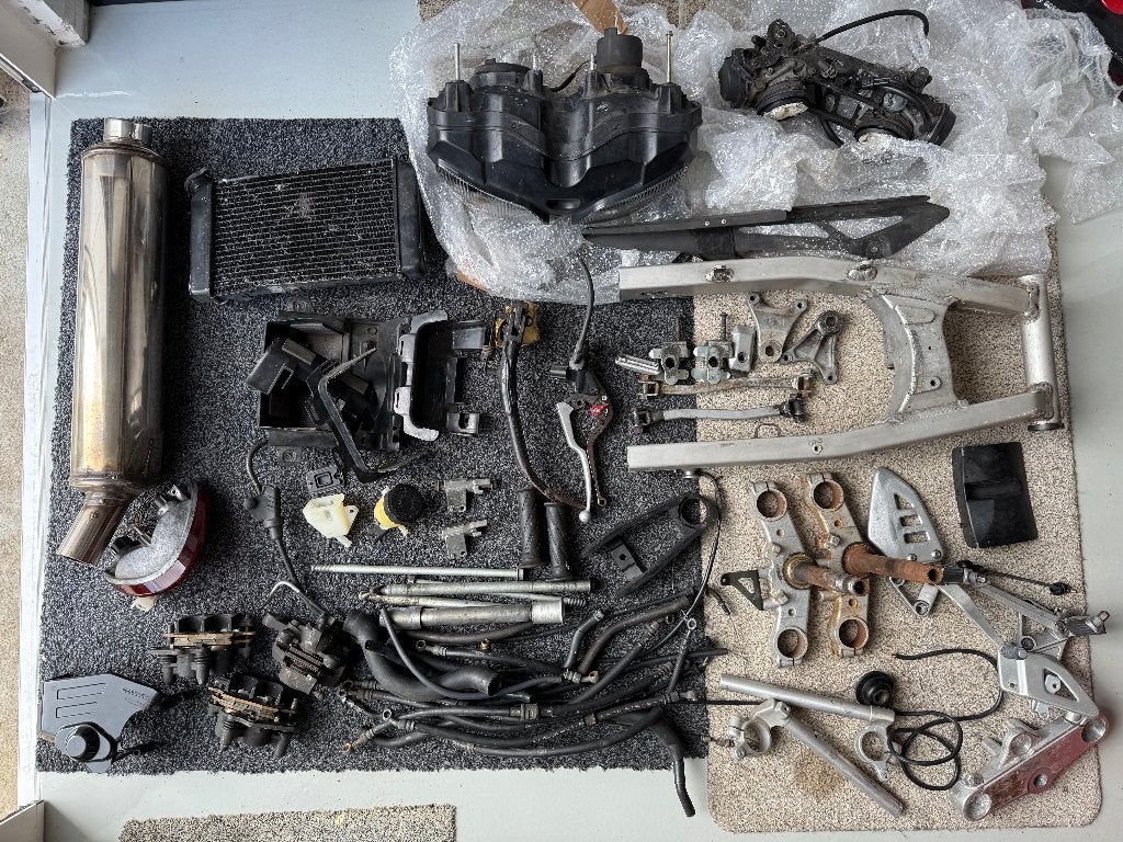 Grote partij Suzuki SV650 Gen 1 (1999-2002) onderdelen, Motoren, Ophalen of Verzenden, Gebruikt