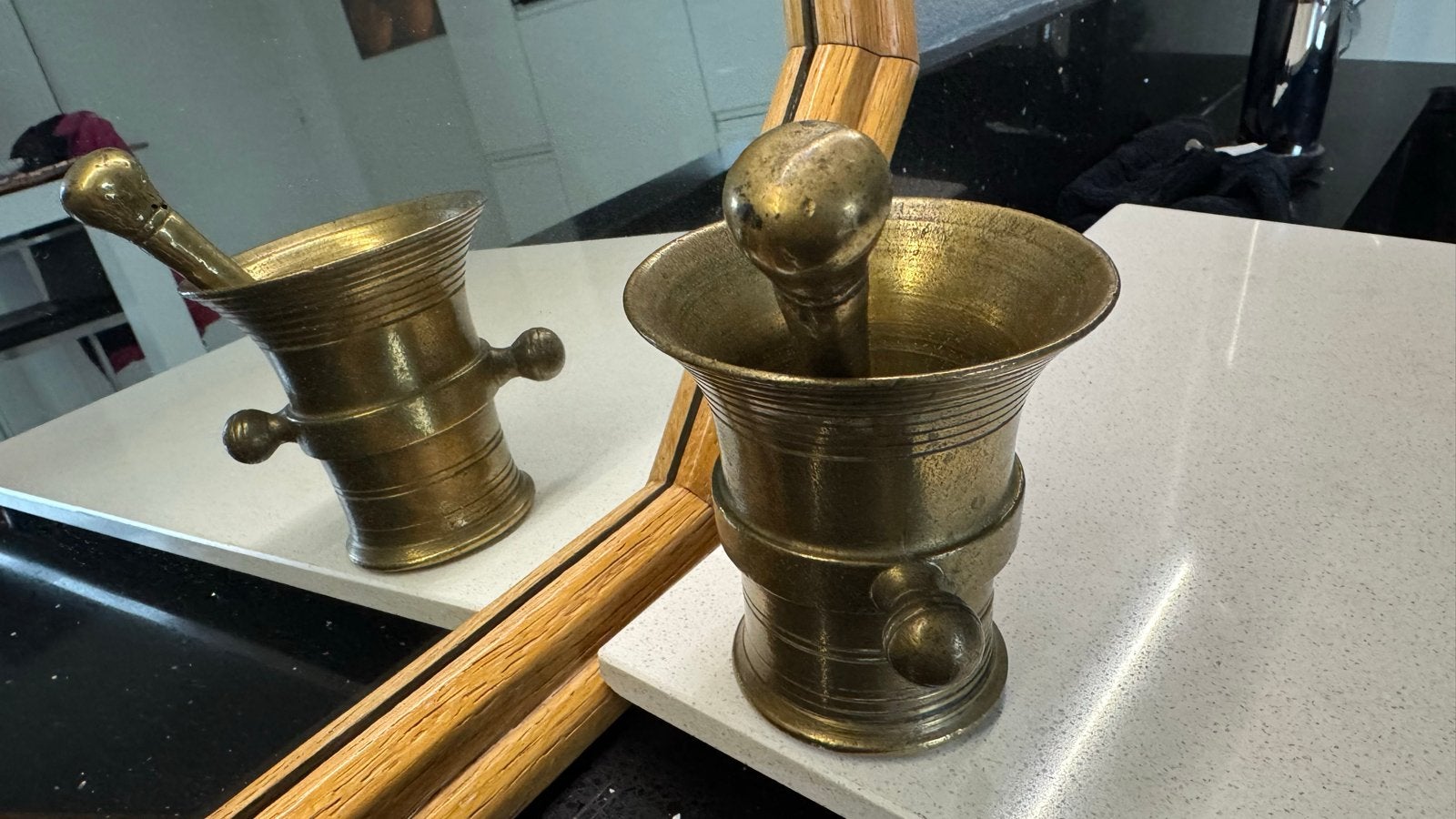 Antieke Bronzen knopvijzel met Stamper, Ophalen, Brons