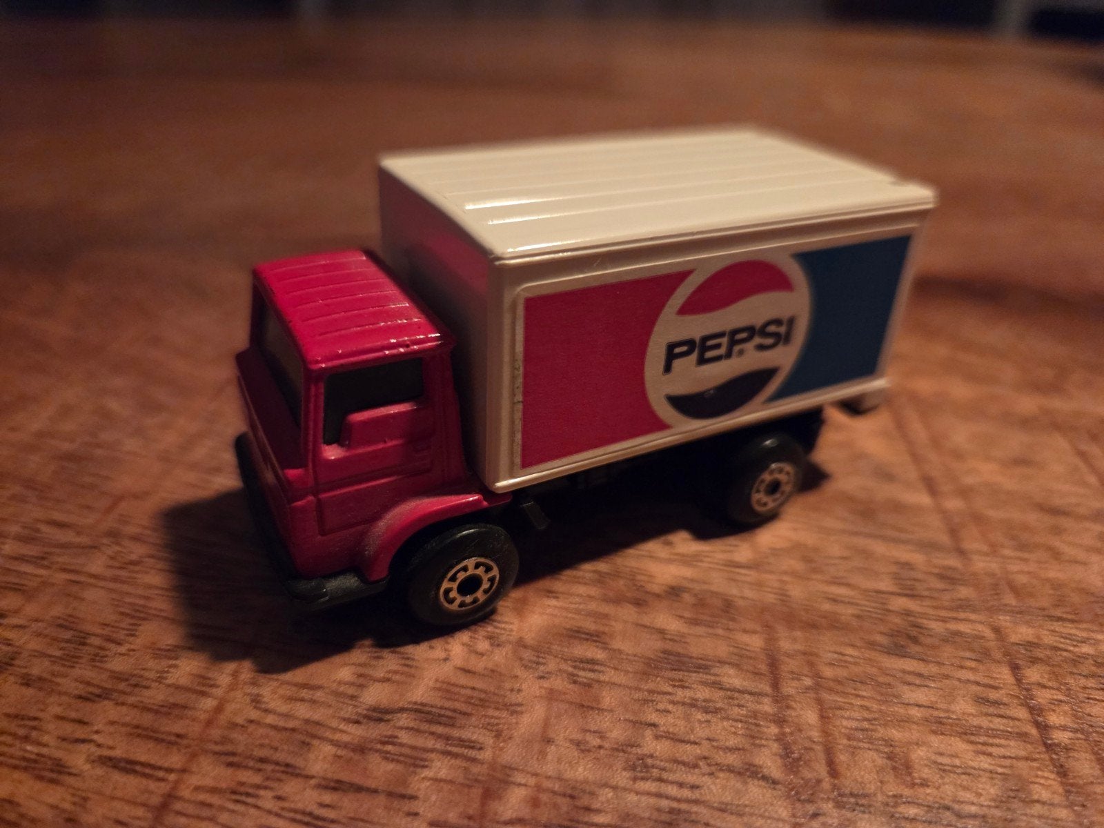 Matchbox Dodge Commando Delivery Truck 1982 - Pepsi, Ophalen of Verzenden, Zo goed als nieuw