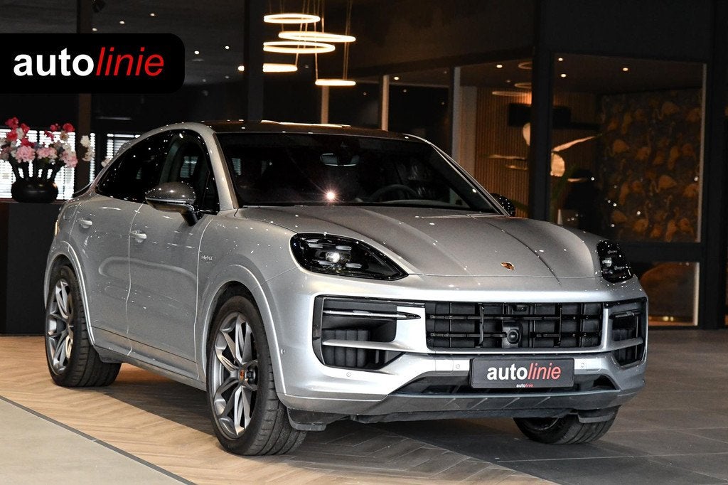 Porsche Cayenne Coupé 3.0 E-Hybrid. GT Pakket. Carbon, Lede, Auto's, Porsche, Automaat, Gebruikt, Zwart, 2995 cc