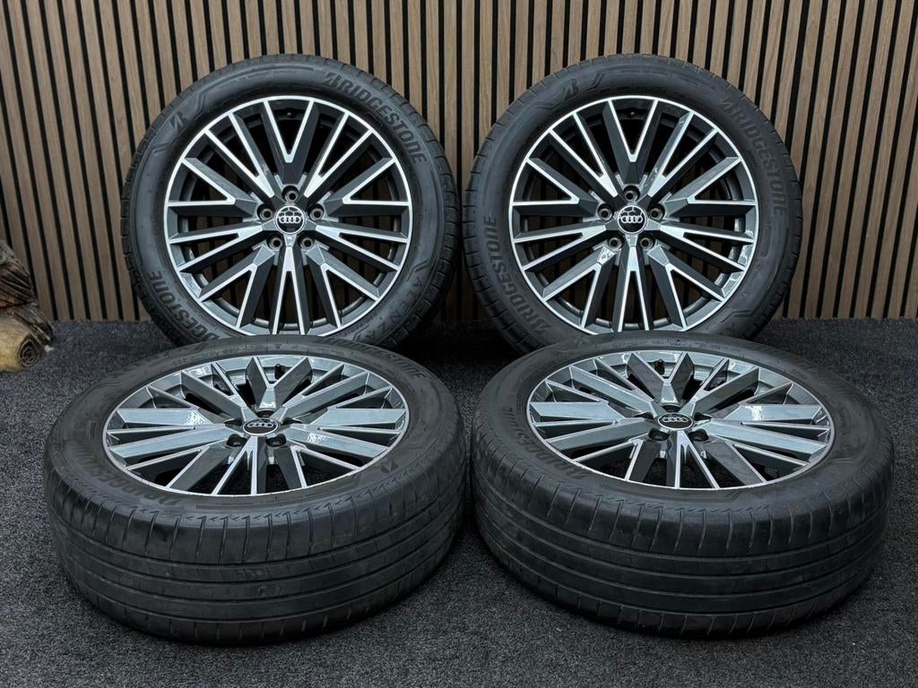 ZGAN! Originele 19 inch Audi Q3 80A 5x112 ET43 Bridgestone, Auto-onderdelen, ., Banden en Velgen, 235 mm, .