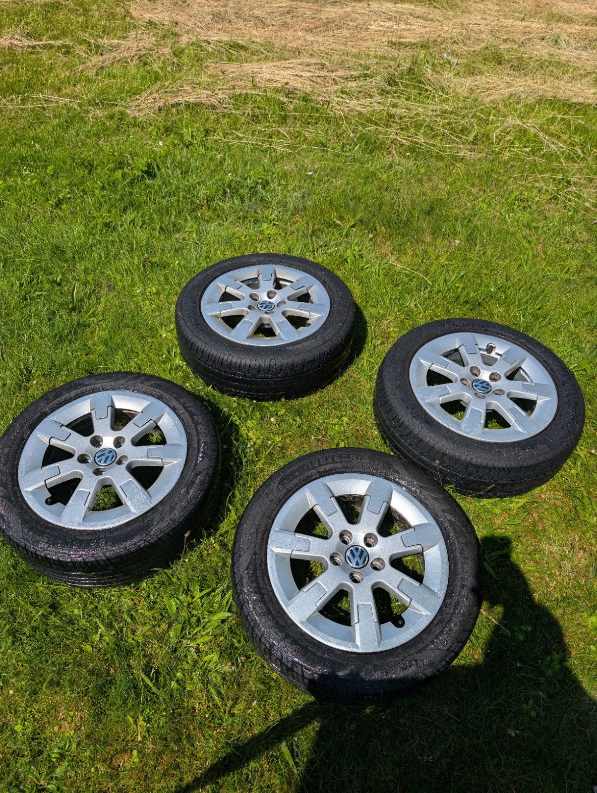4x bluemotion 15 inch velgen met zomerbanden+velgenboom, Ophalen, Gebruikt, 15 inch, Banden en Velgen