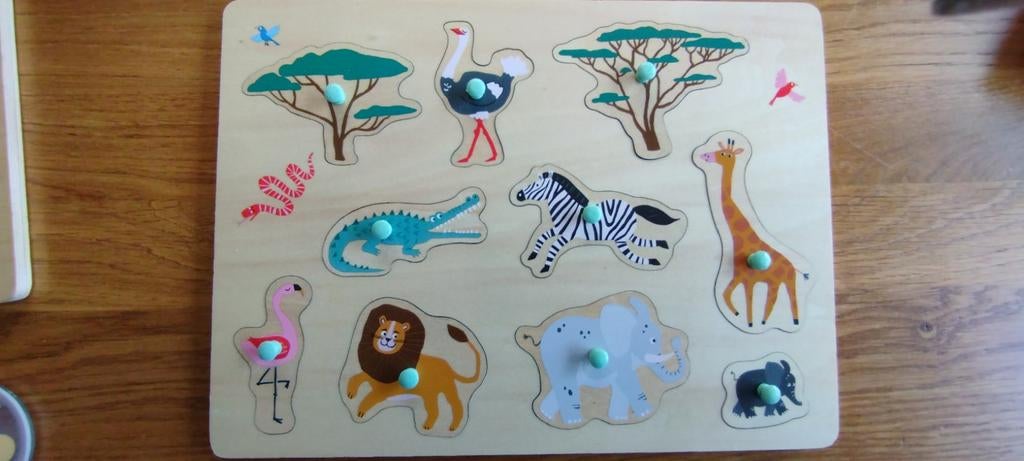 5 houten puzzels, Ophalen